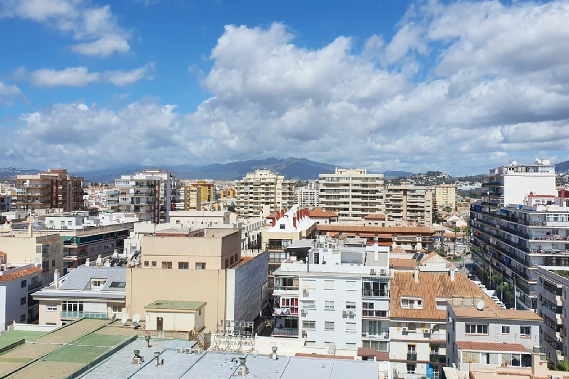 Resale - apartment - Fuengirola - Fuengirola Centro