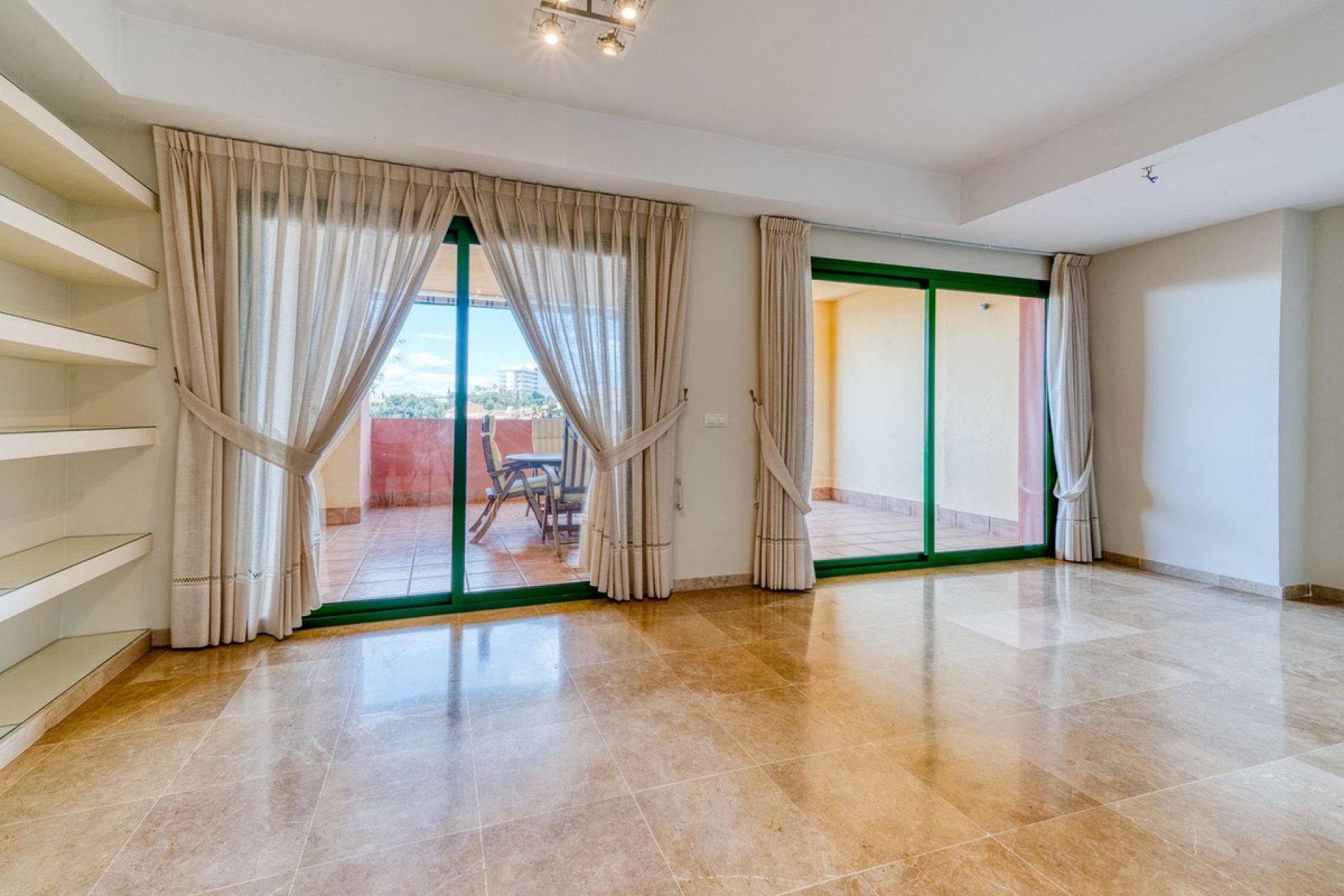 Resale - apartment - Fuengirola - Torreblanca
