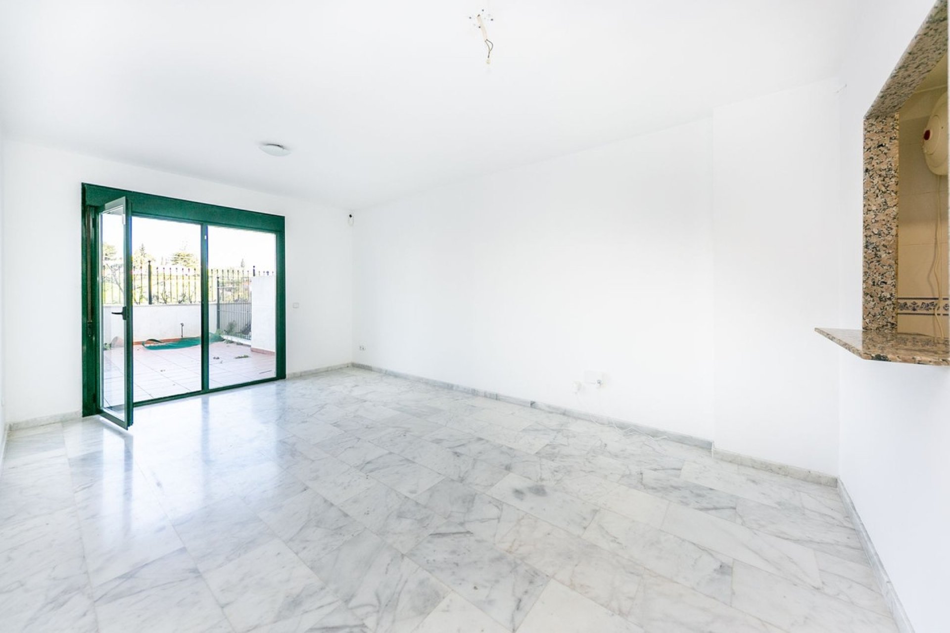 Resale - apartment - Fuengirola - Torreblanca
