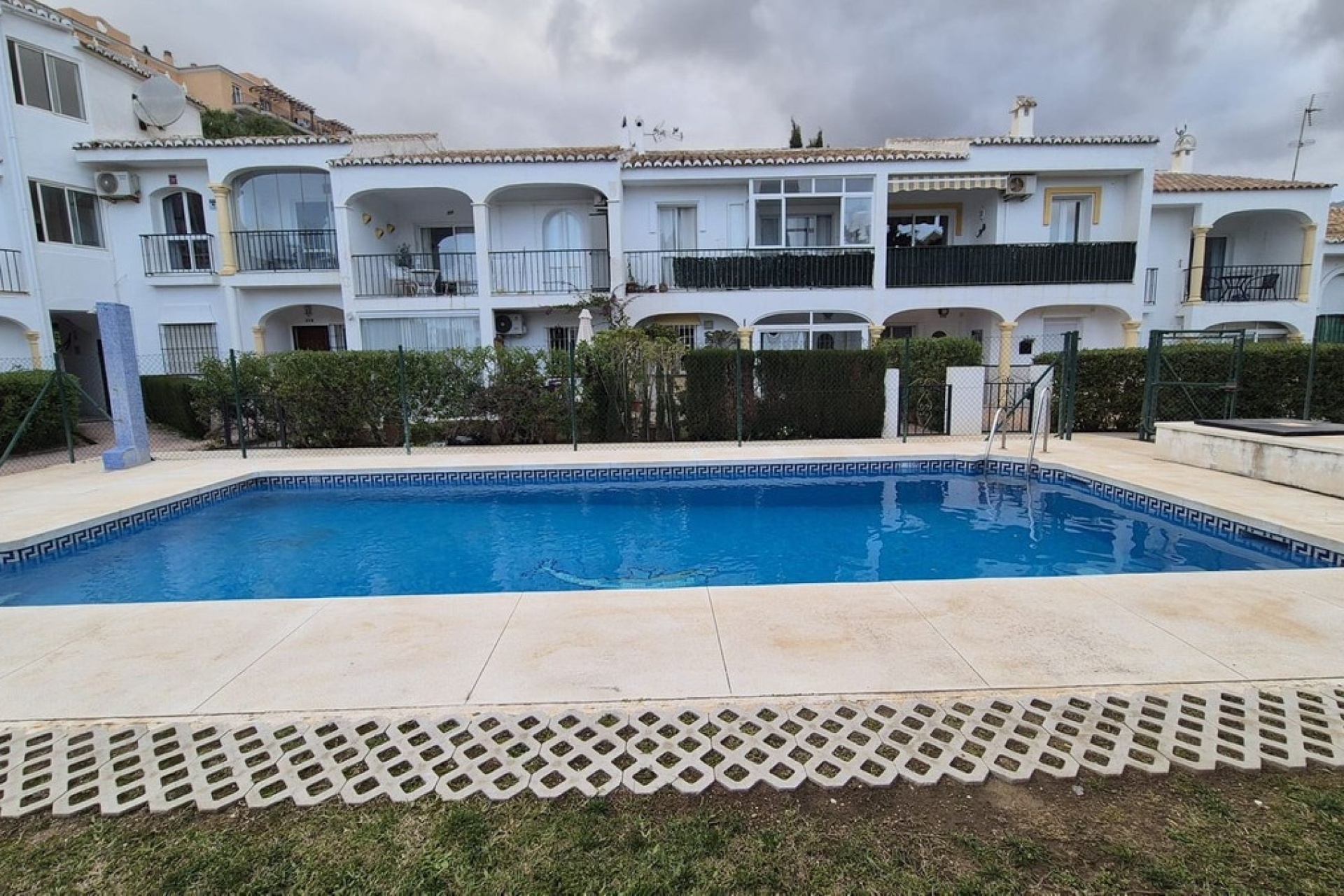 Resale - apartment - Fuengirola - Torreblanca
