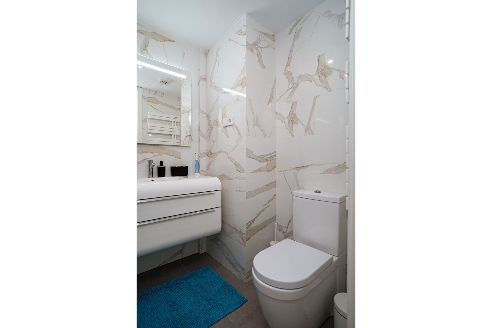 Resale - apartment - Fuengirola - Torreblanca