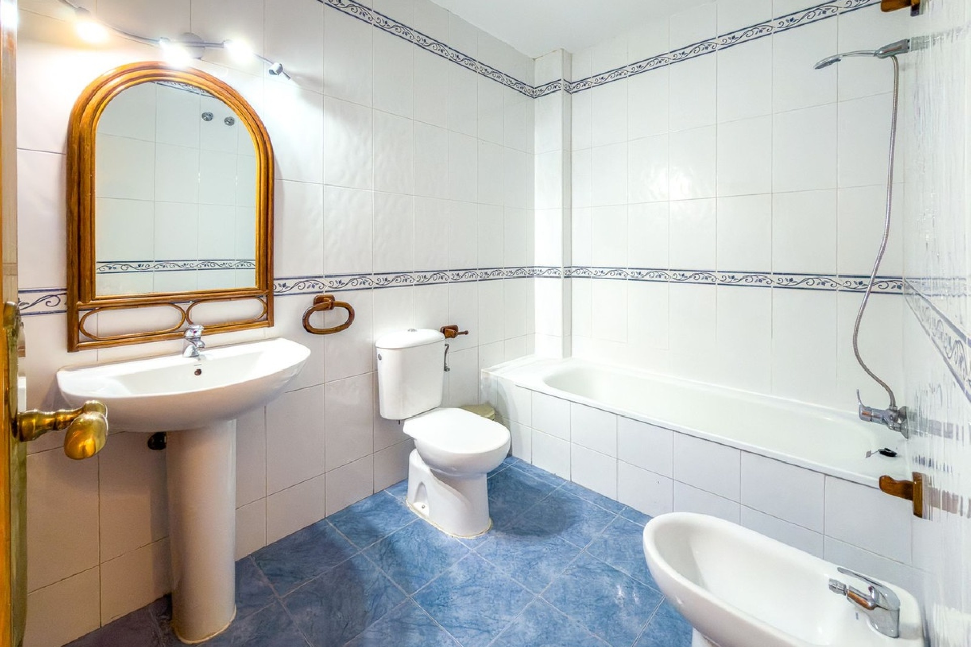 Resale - apartment - Fuengirola - Torreblanca