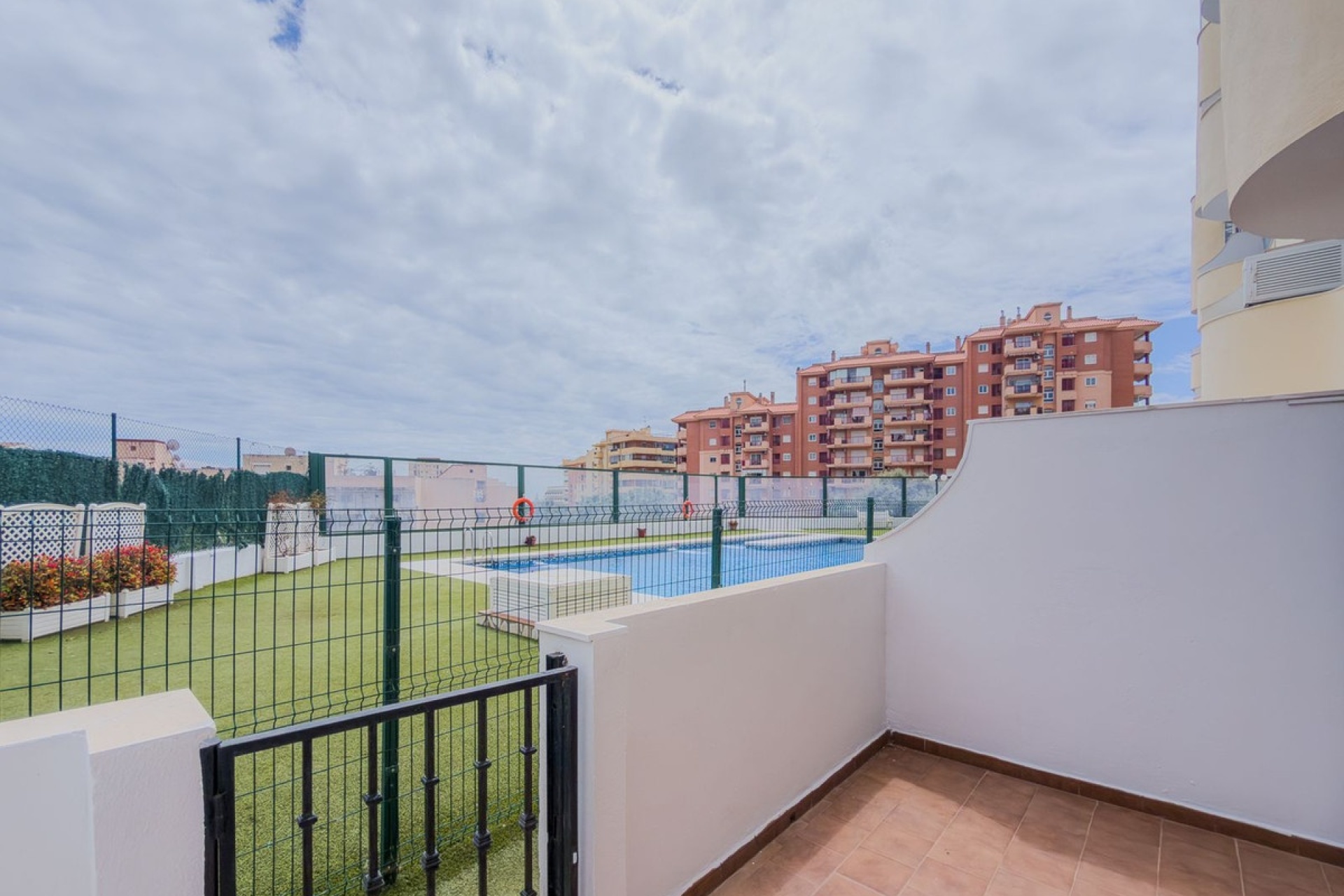 Resale - apartment - Fuengirola - Torreblanca