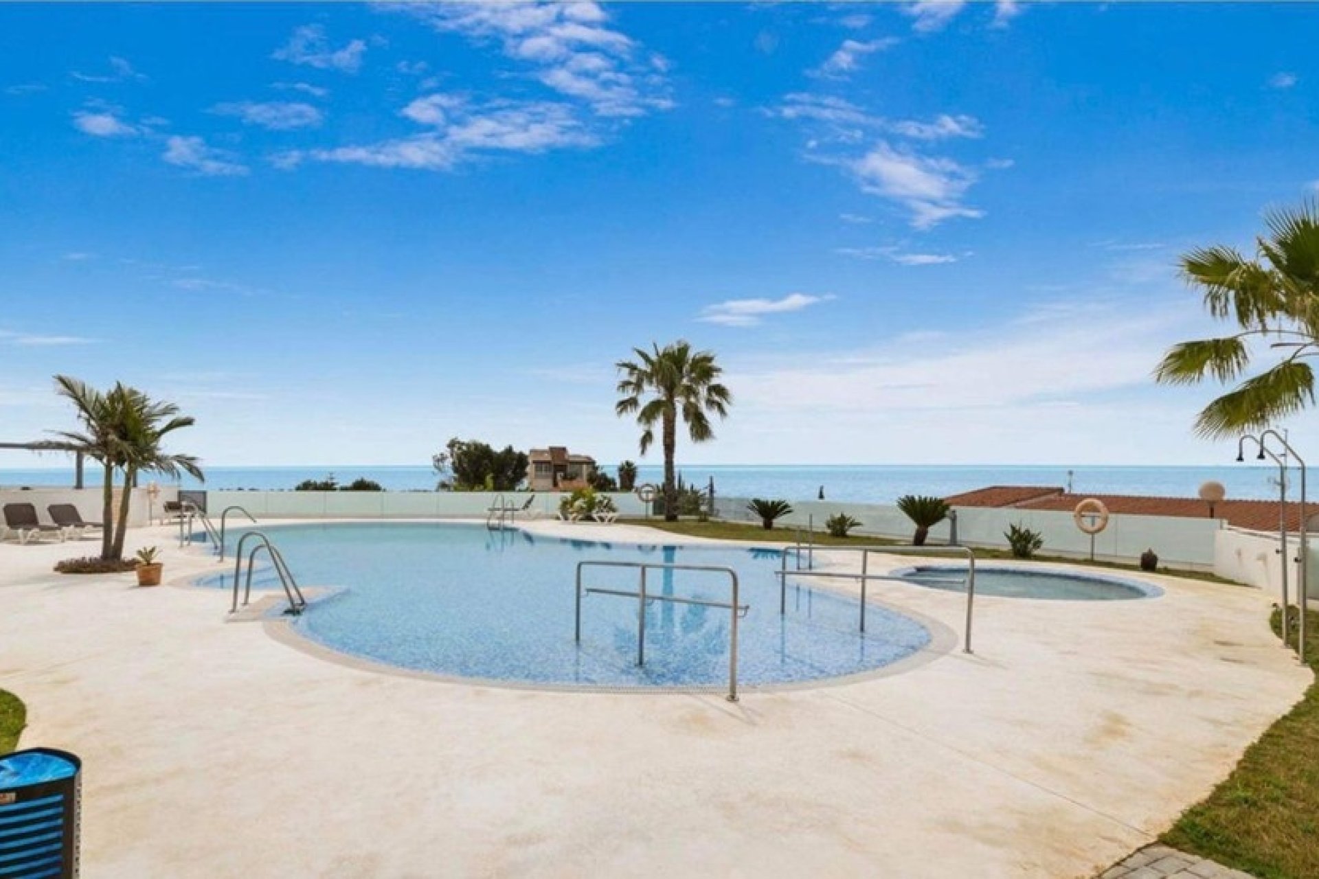 Resale - apartment - Fuengirola - Torreblanca