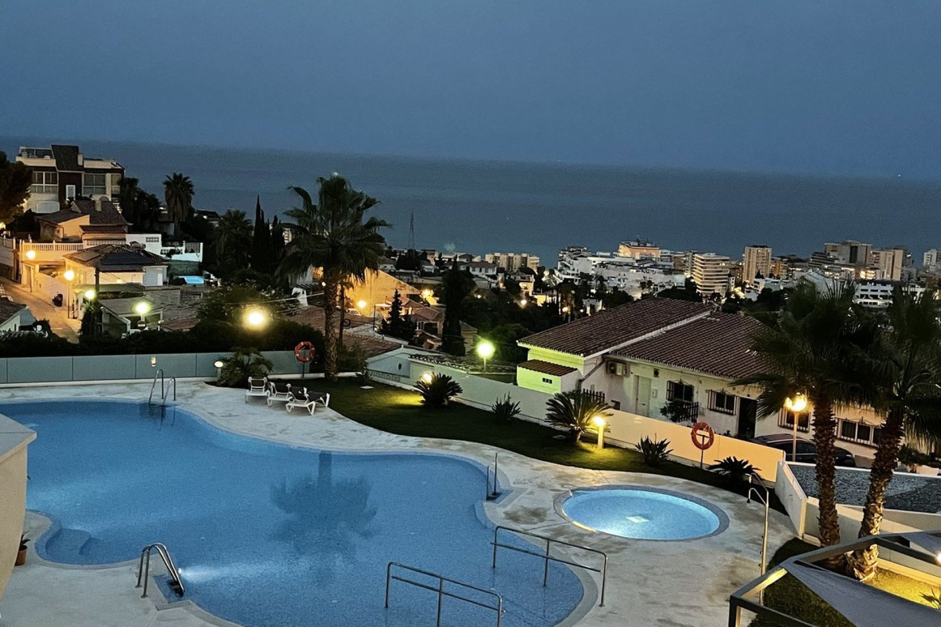 Resale - apartment - Fuengirola - Torreblanca