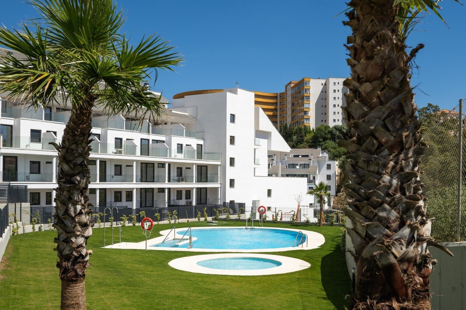 Resale - apartment - Fuengirola - Torreblanca
