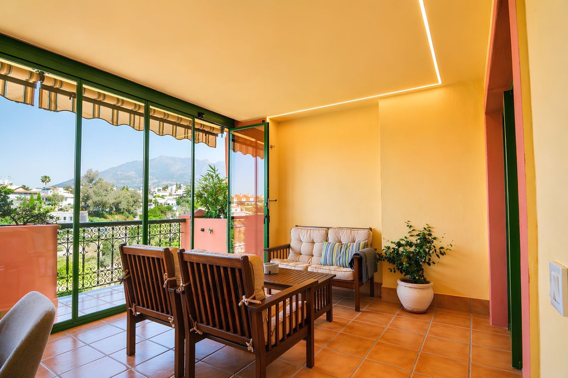 Resale - apartment - Fuengirola - Torreblanca