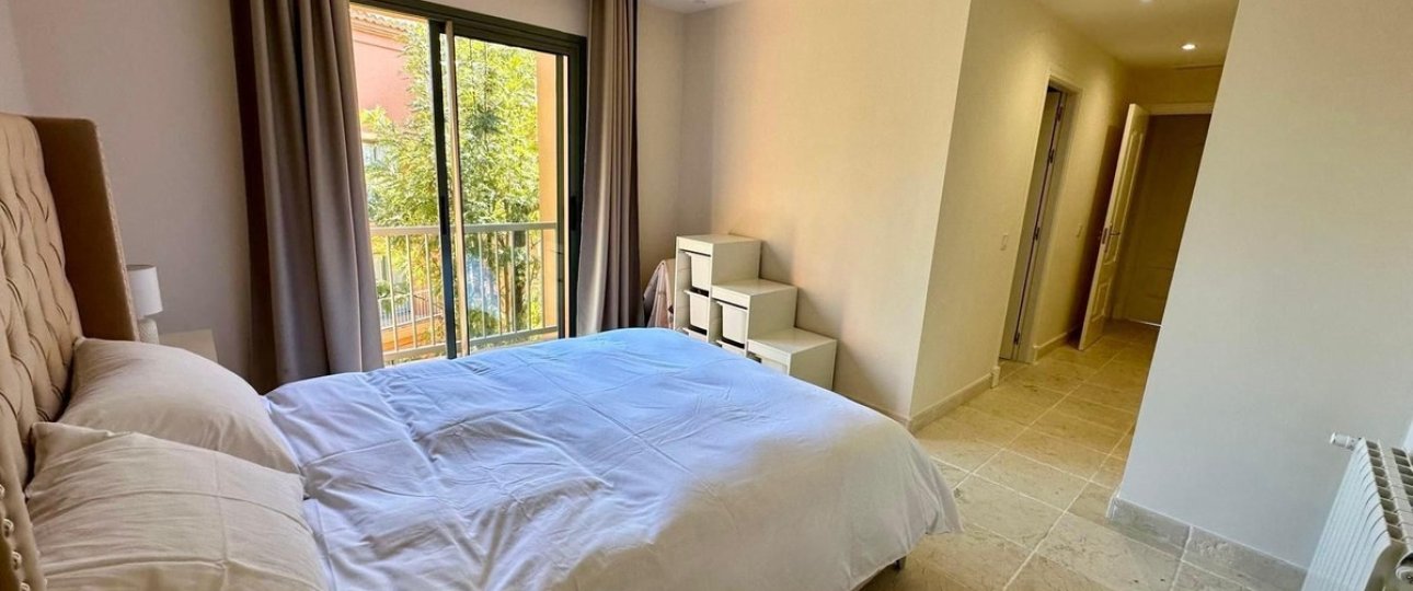 Resale - apartment - Málaga - Los Flamingos