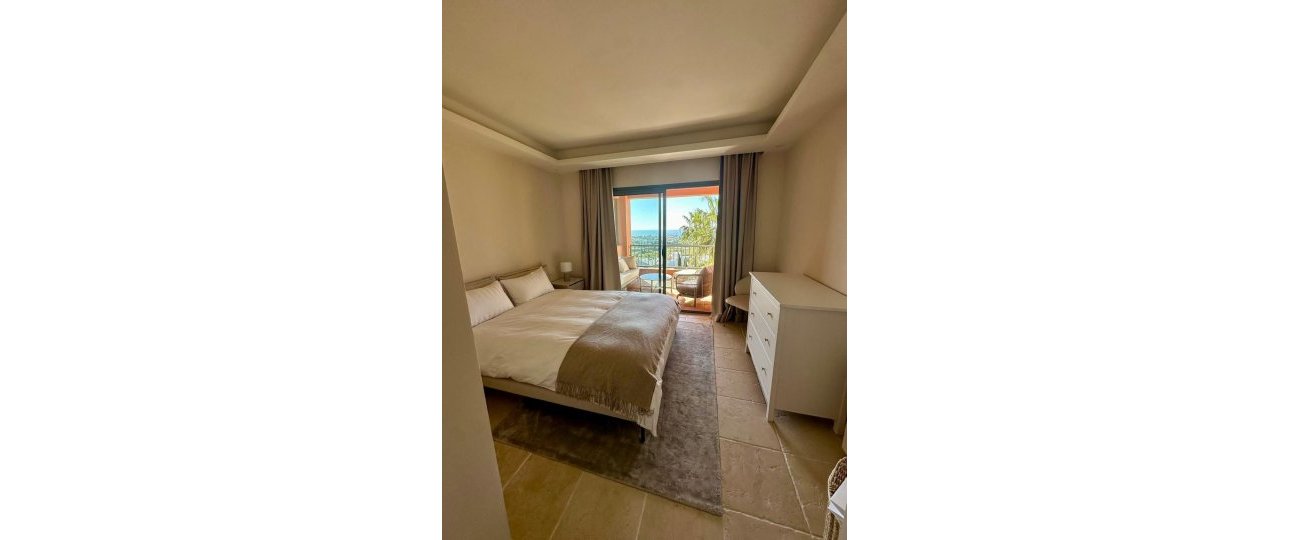 Resale - apartment - Málaga - Los Flamingos