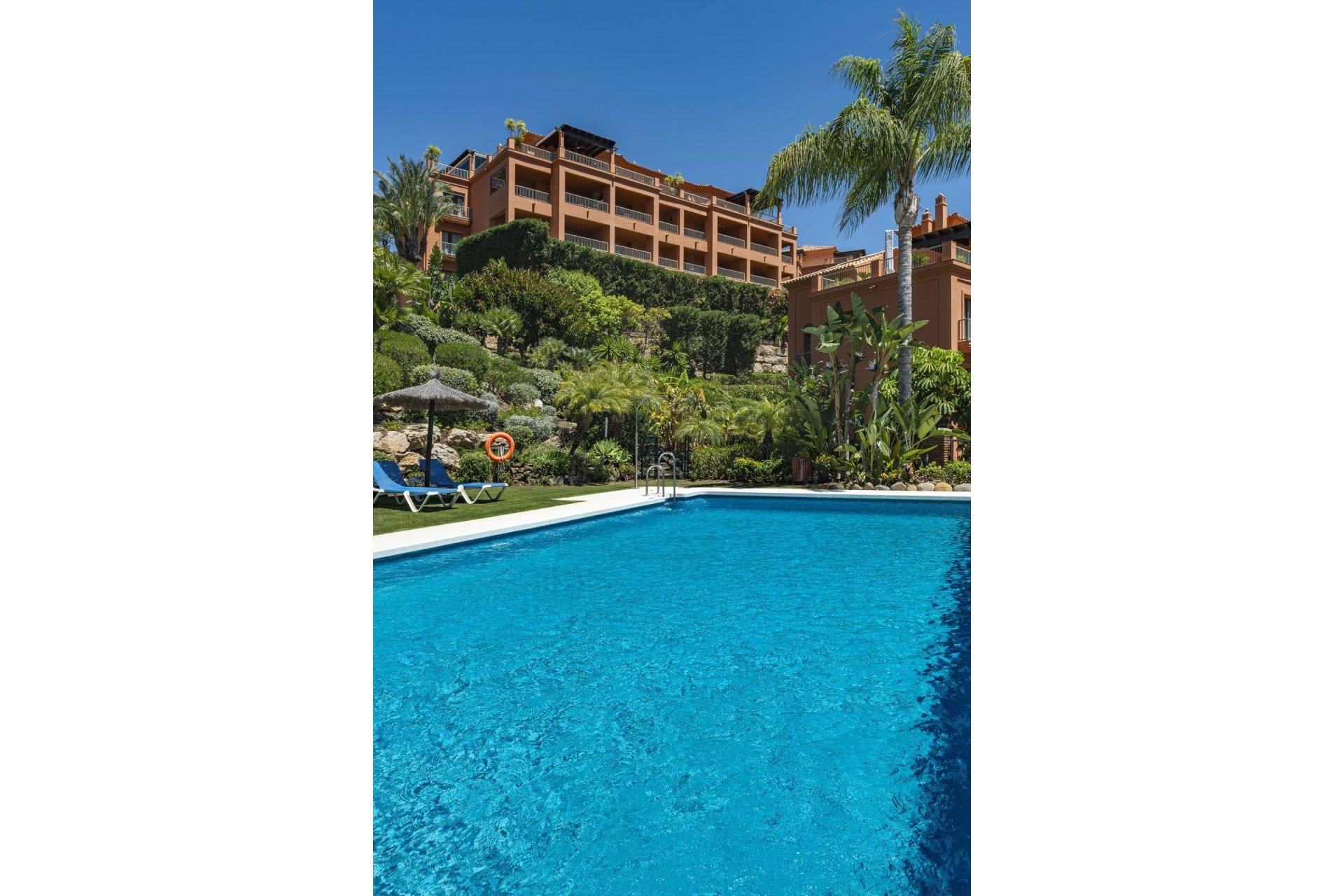 Resale - apartment - Málaga - Los Flamingos