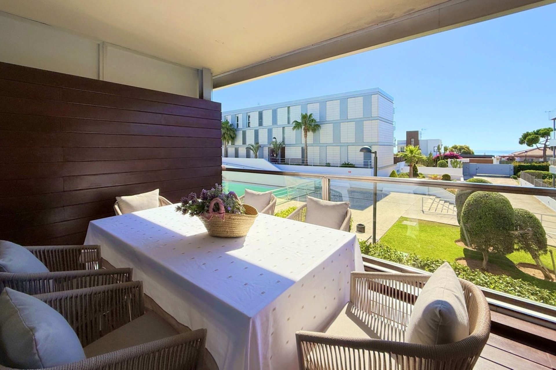 Resale - apartment - Manilva - La Duquesa