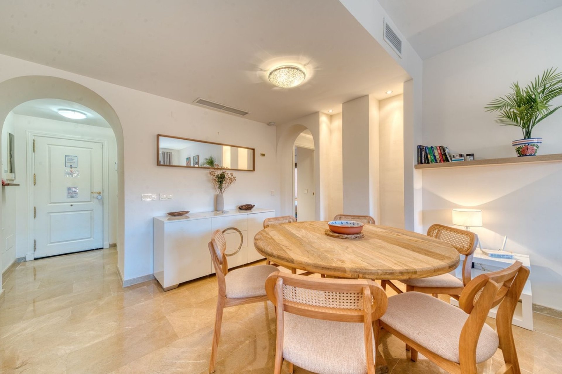Resale - apartment - Manilva - La Duquesa