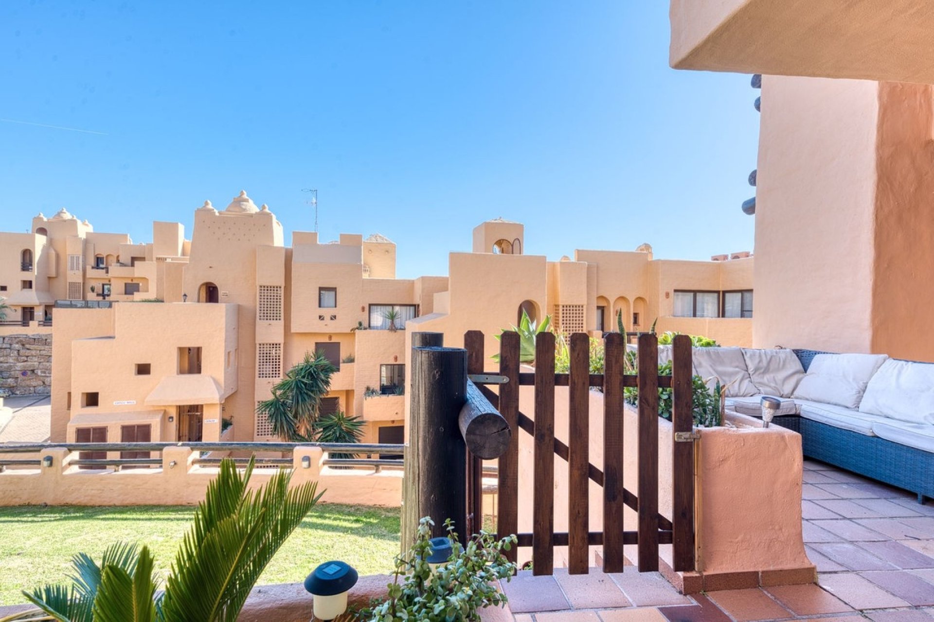 Resale - apartment - Manilva - La Duquesa