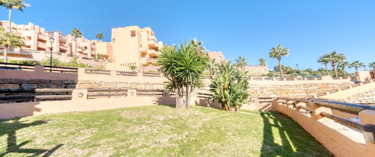 Resale - apartment - Manilva - La Duquesa