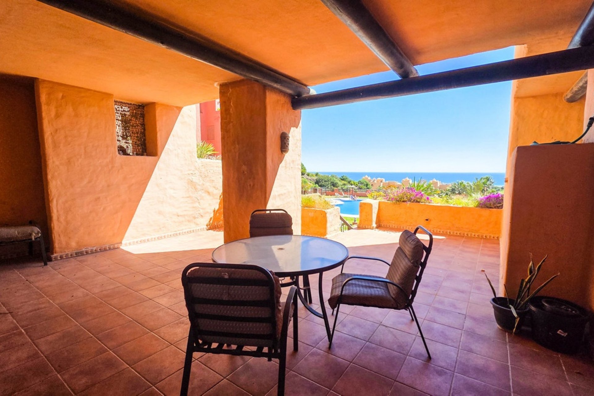 Resale - apartment - Manilva - La Duquesa