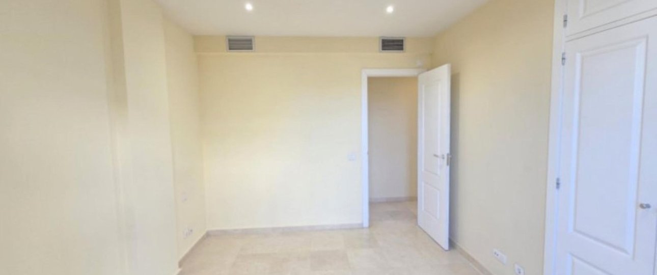 Resale - apartment - Manilva - La Duquesa