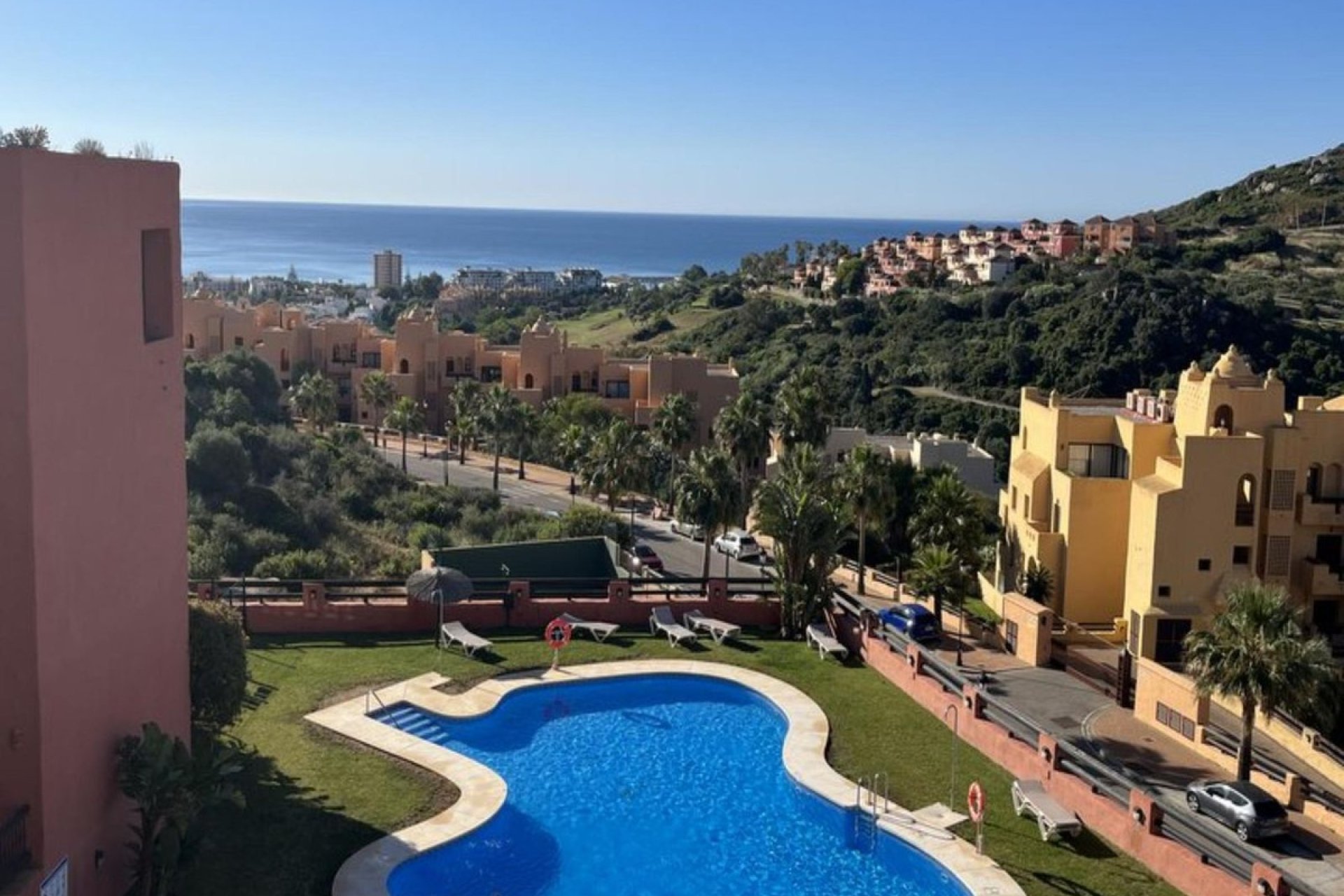 Resale - apartment - Manilva - La Duquesa
