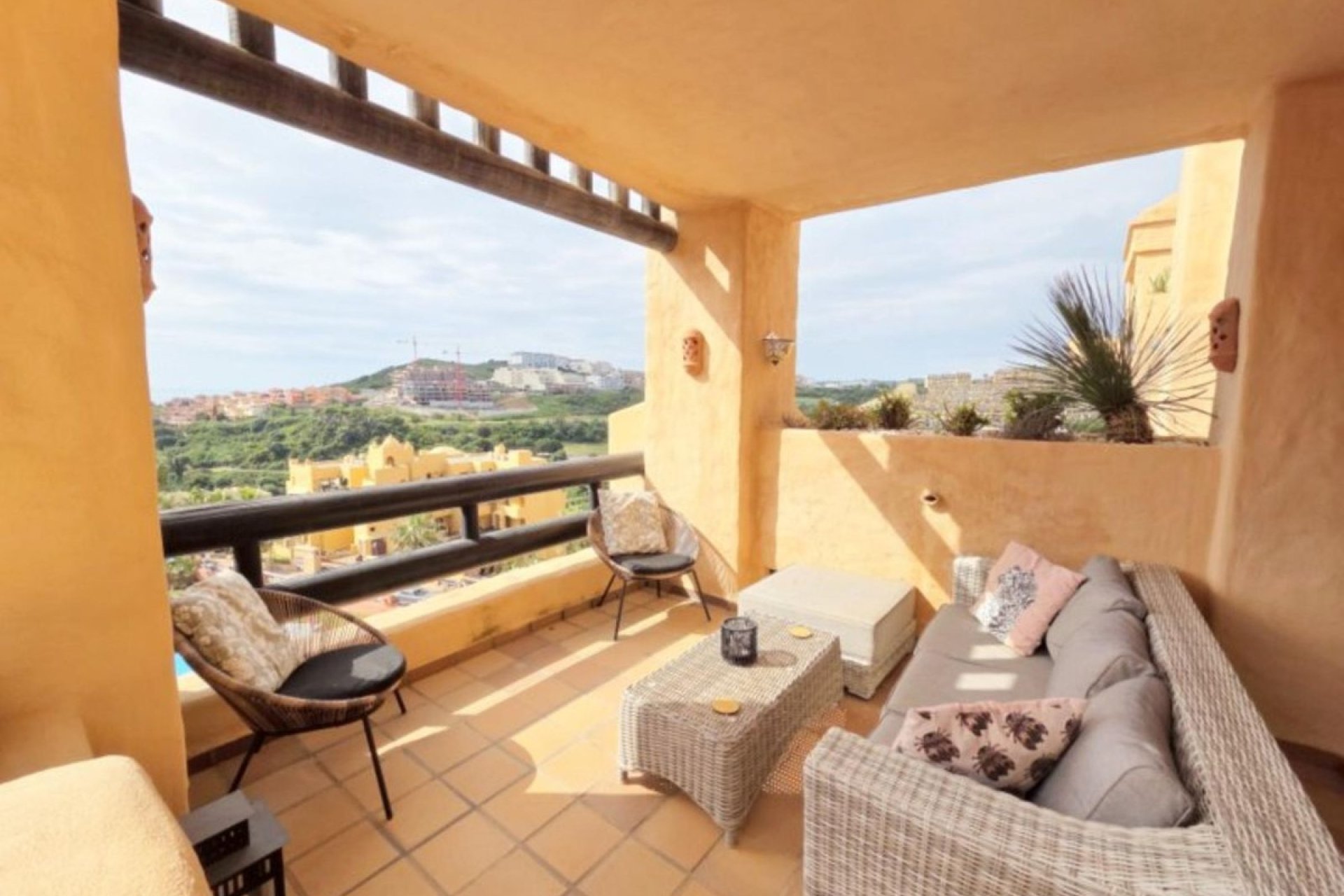 Resale - apartment - Manilva - La Duquesa