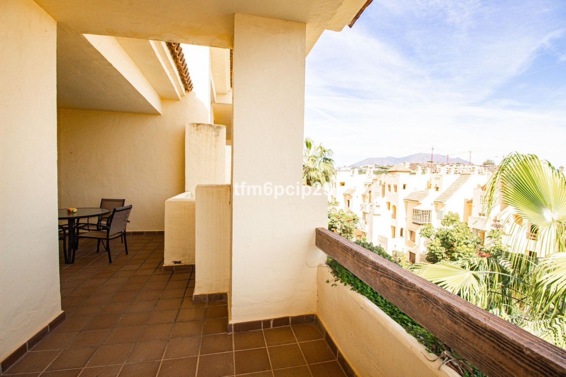Resale - apartment - Manilva - La Duquesa