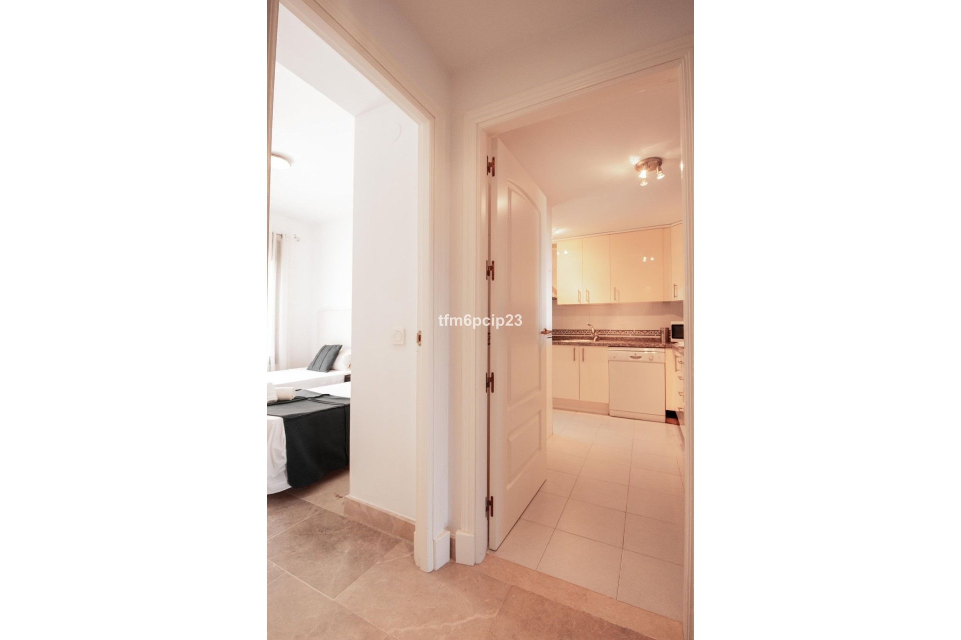 Resale - apartment - Manilva - La Duquesa