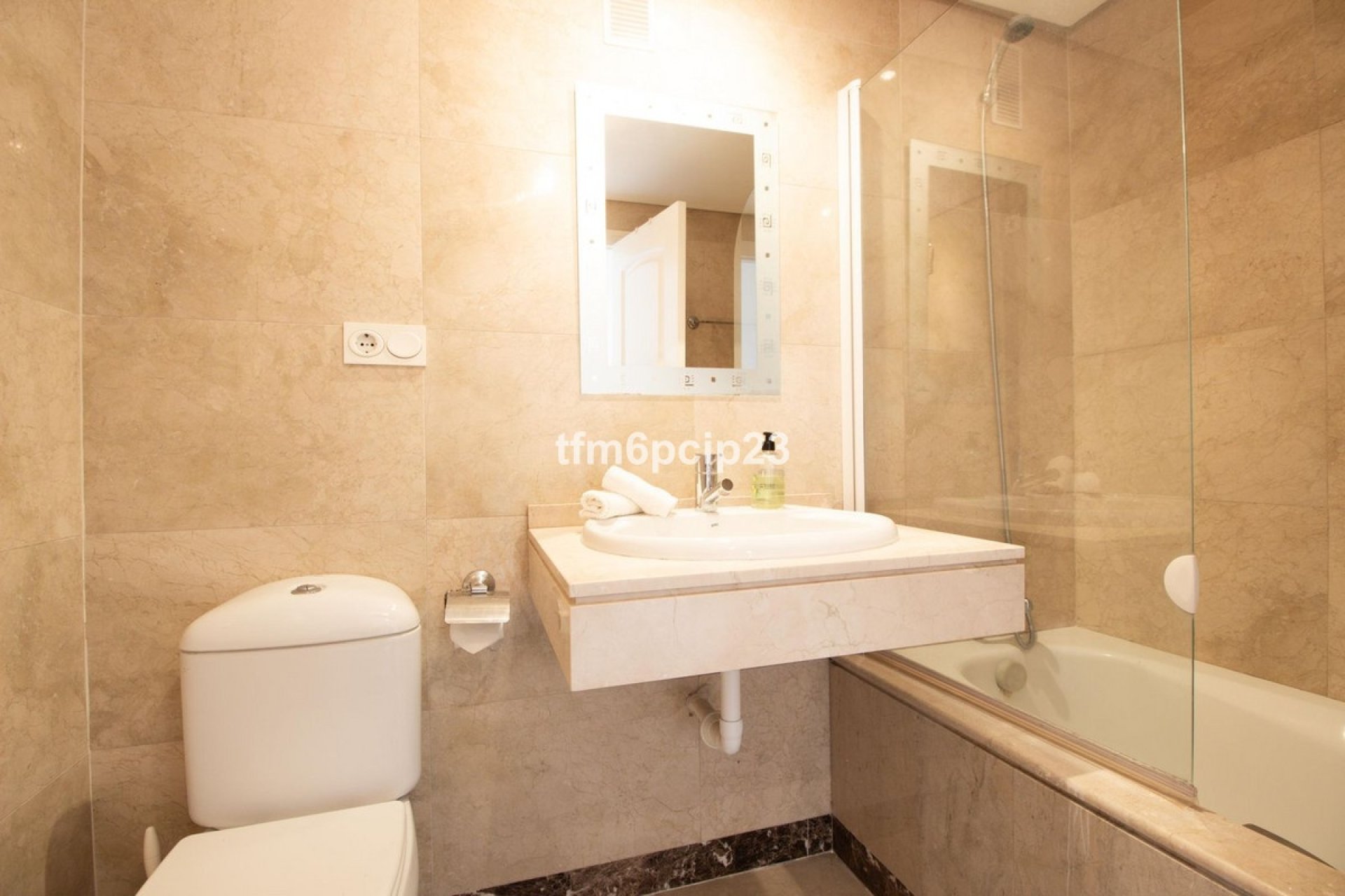 Resale - apartment - Manilva - La Duquesa