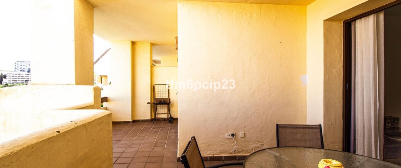 Resale - apartment - Manilva - La Duquesa