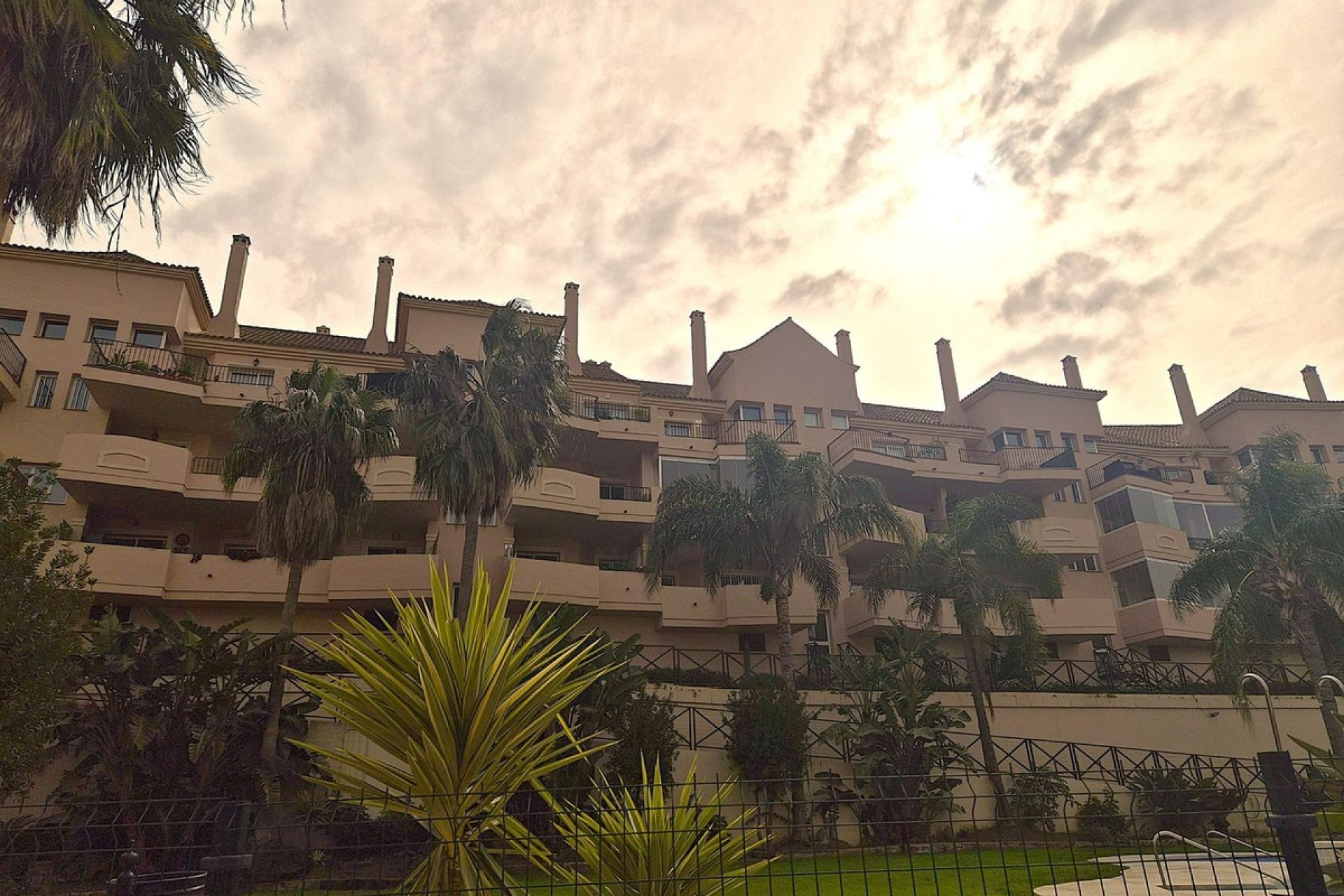 Resale - apartment - Manilva - La Duquesa
