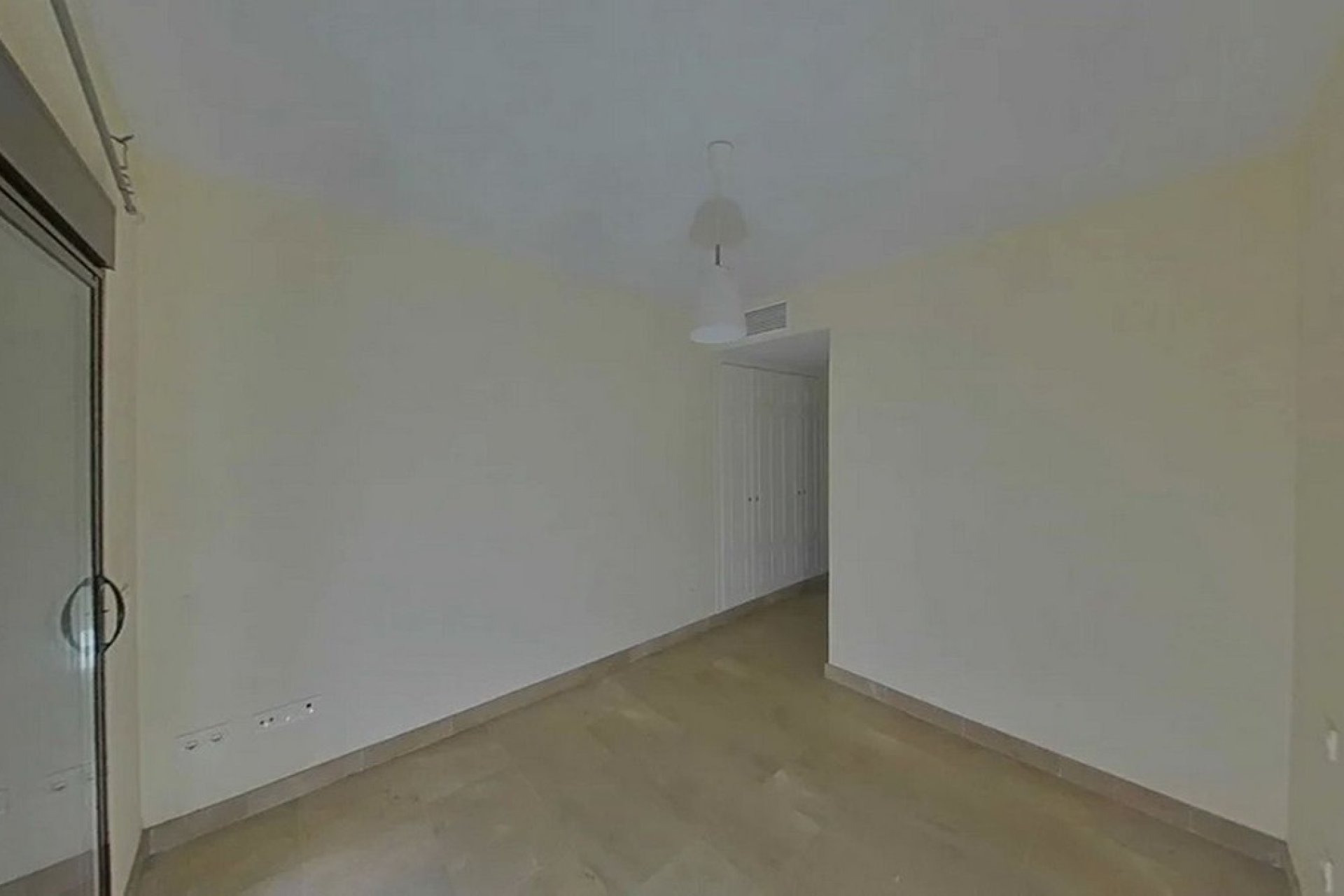 Resale - apartment - Manilva - La Duquesa