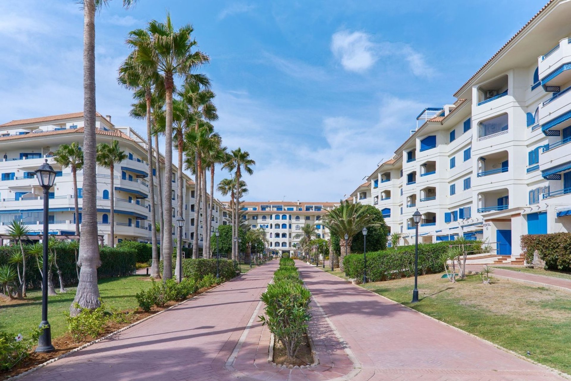 Resale - apartment - Manilva - San Luis de Sabinillas