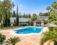 Resale - apartment - Marbella - Aloha