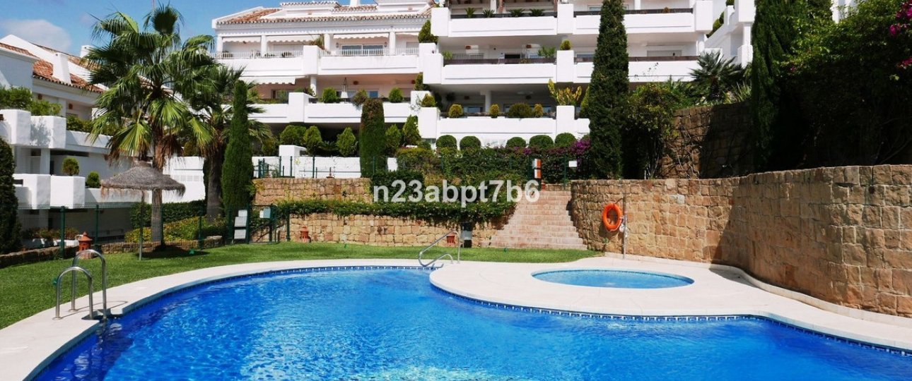 Resale - apartment - Marbella - Aloha