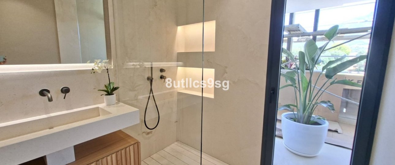Resale - apartment - Marbella - Aloha