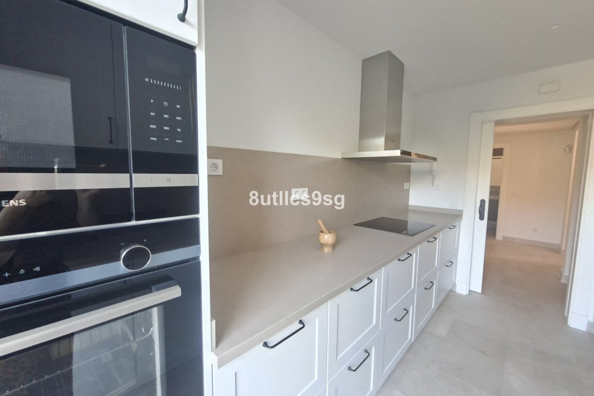 Resale - apartment - Marbella - Aloha