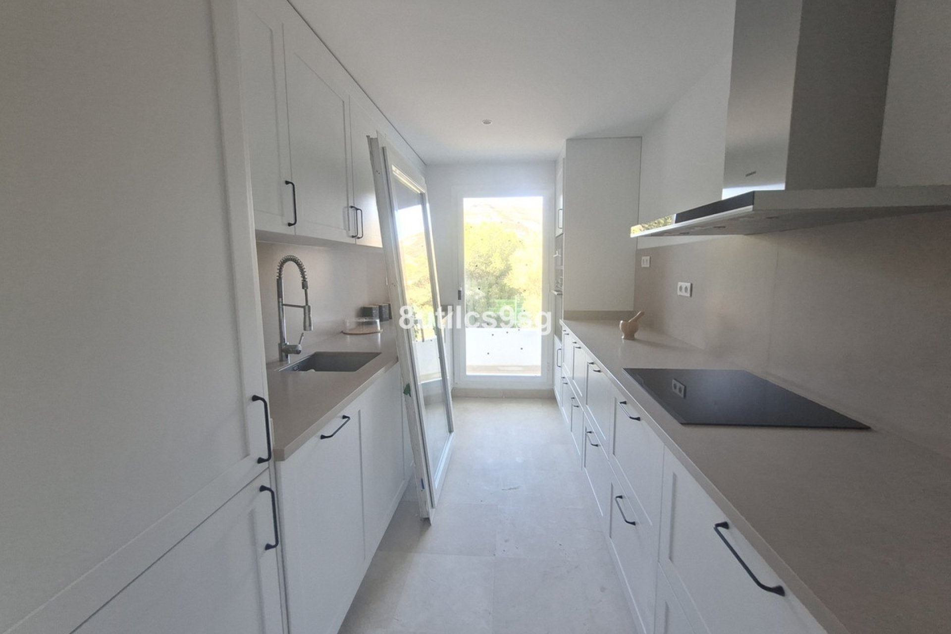 Resale - apartment - Marbella - Aloha
