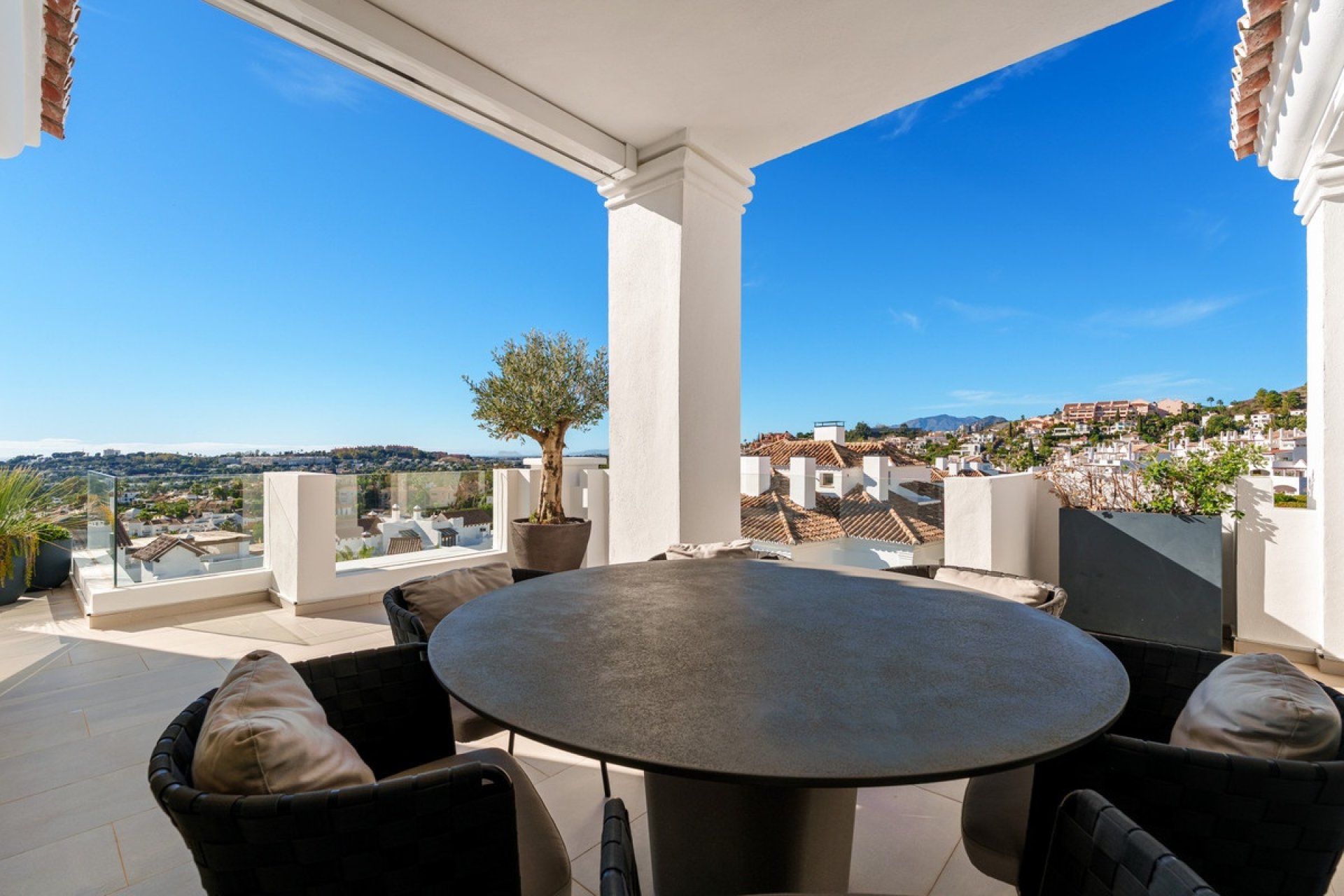 Resale - apartment - Marbella - Aloha