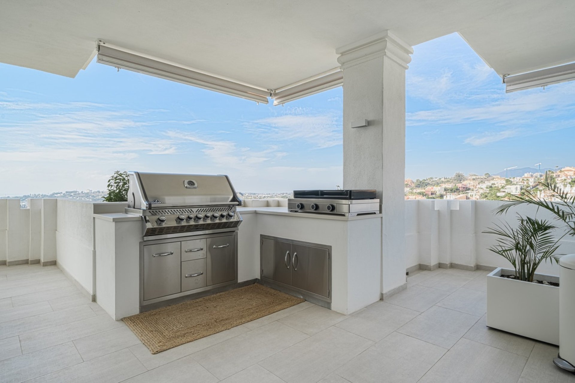 Resale - apartment - Marbella - Aloha