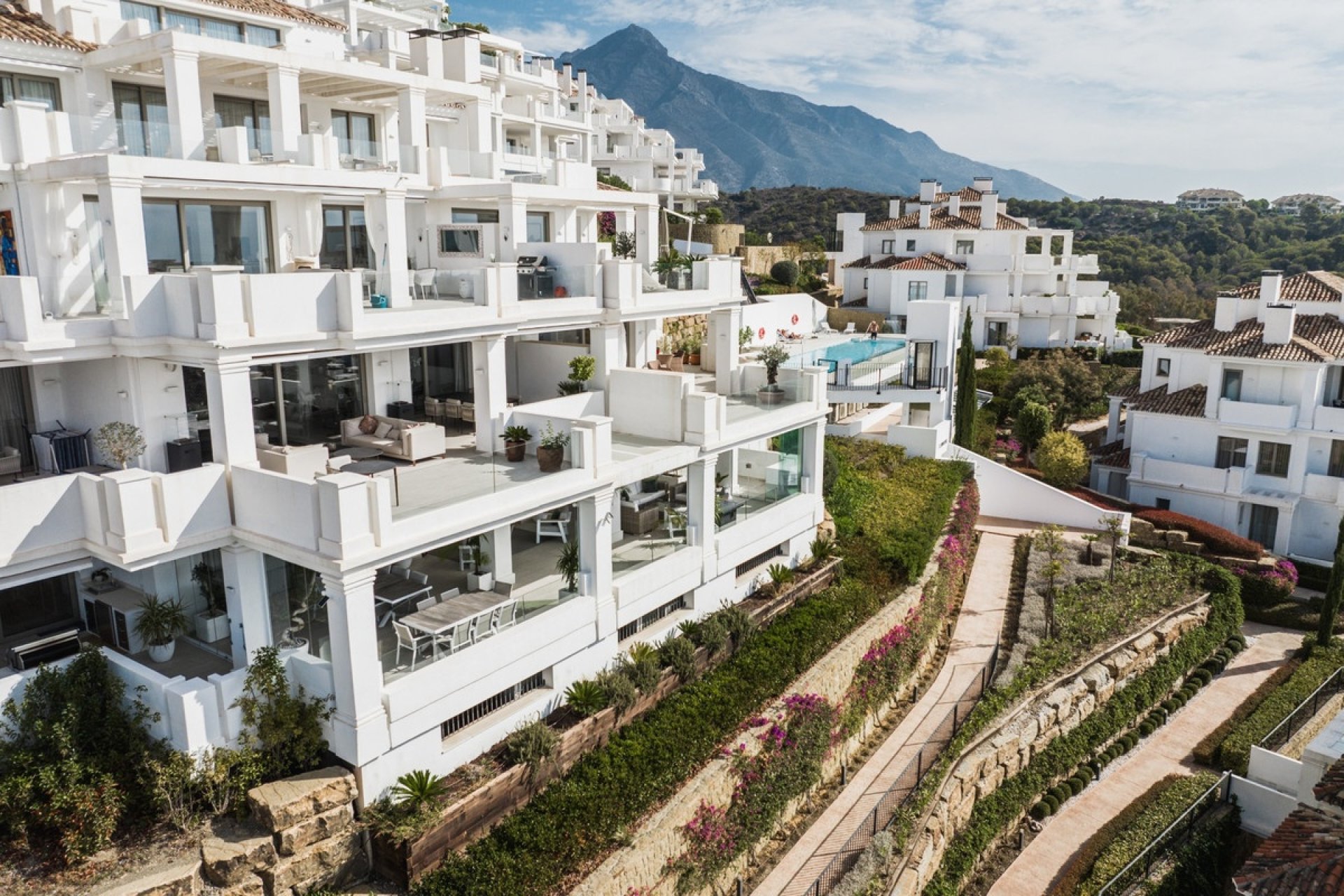 Resale - apartment - Marbella - Aloha