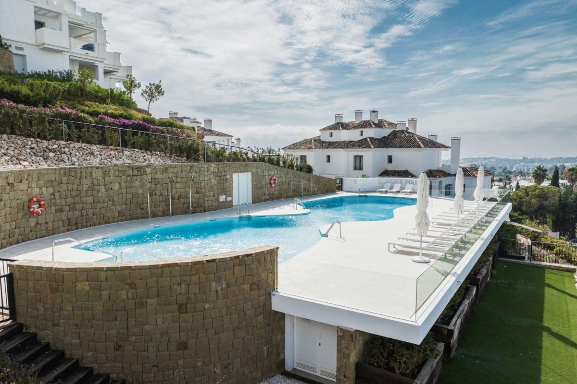Resale - apartment - Marbella - Aloha