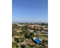 Resale - apartment - Marbella - Aloha