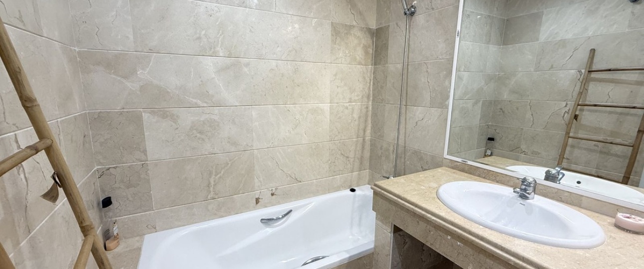 Resale - apartment - Marbella - Aloha