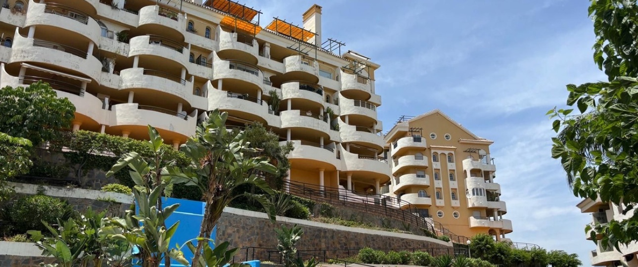 Resale - apartment - Marbella - Aloha