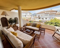 Resale - apartment - Marbella - Aloha