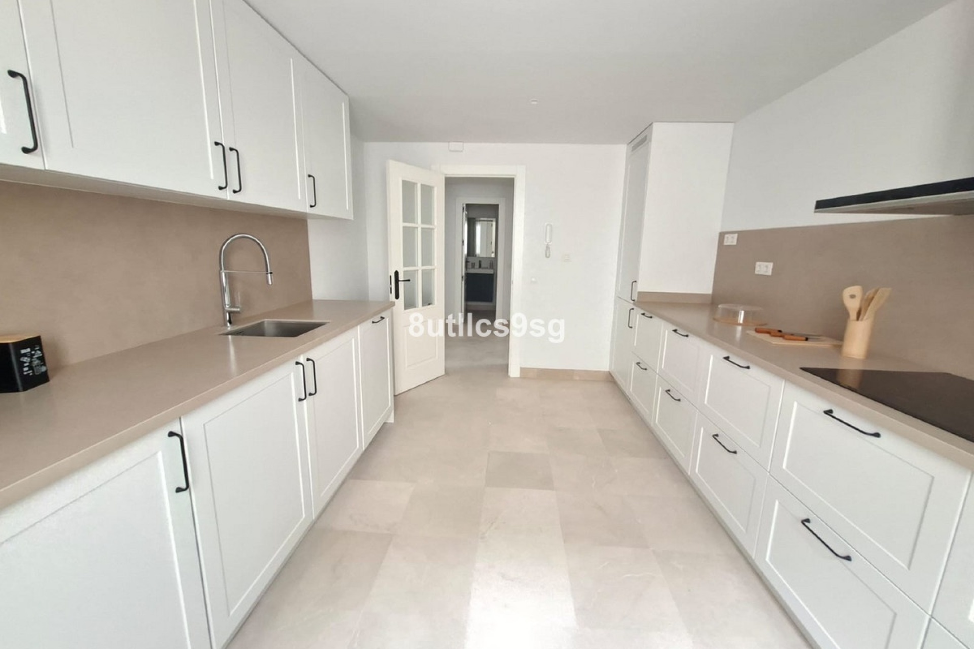 Resale - apartment - Marbella - Aloha