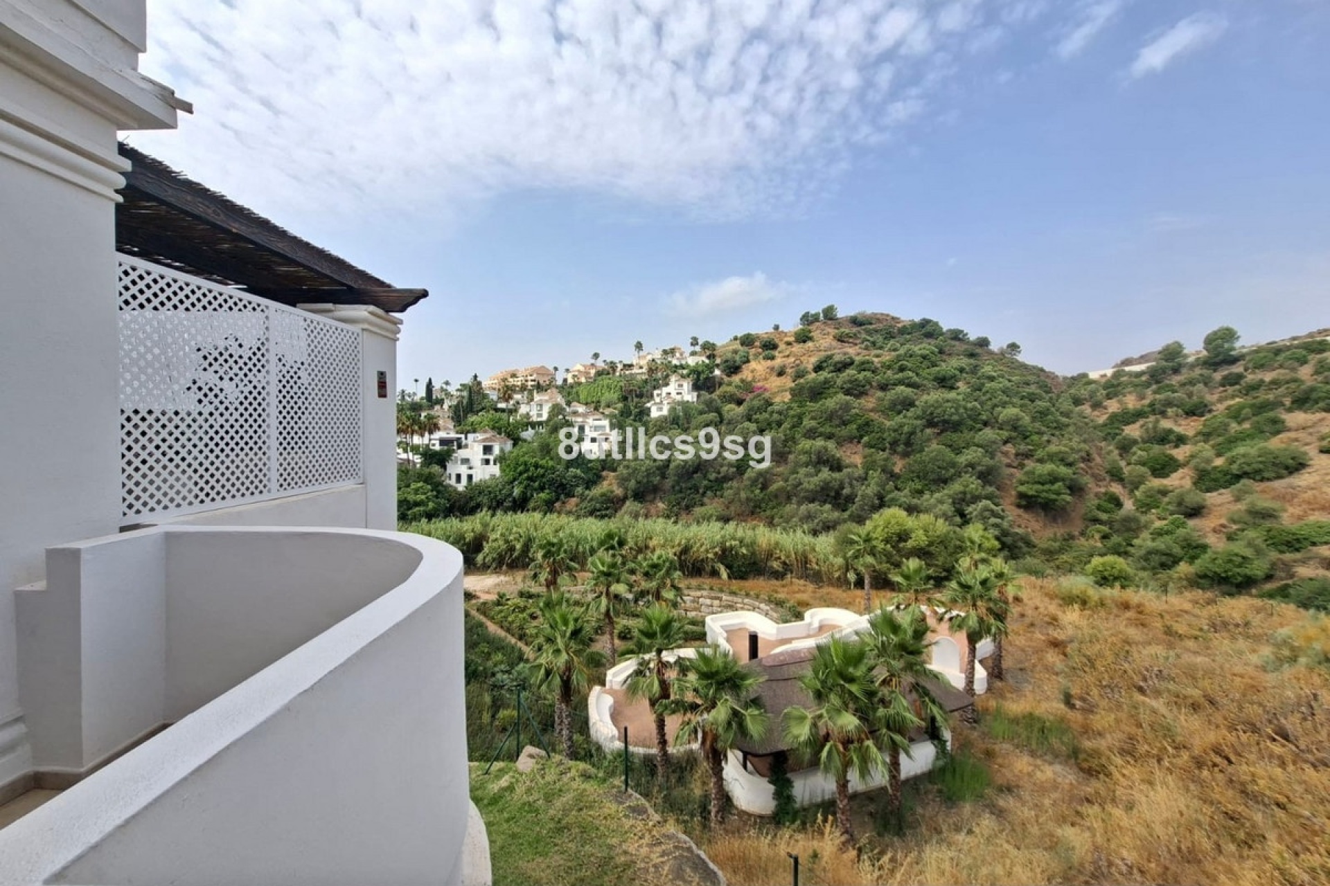 Resale - apartment - Marbella - Aloha