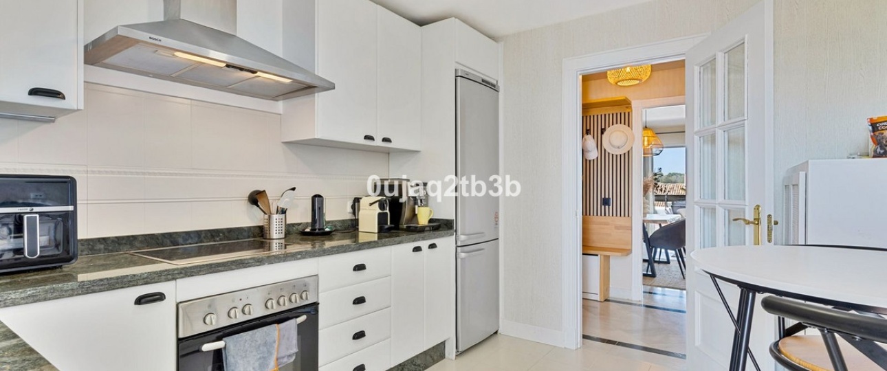 Resale - apartment - Marbella - Aloha
