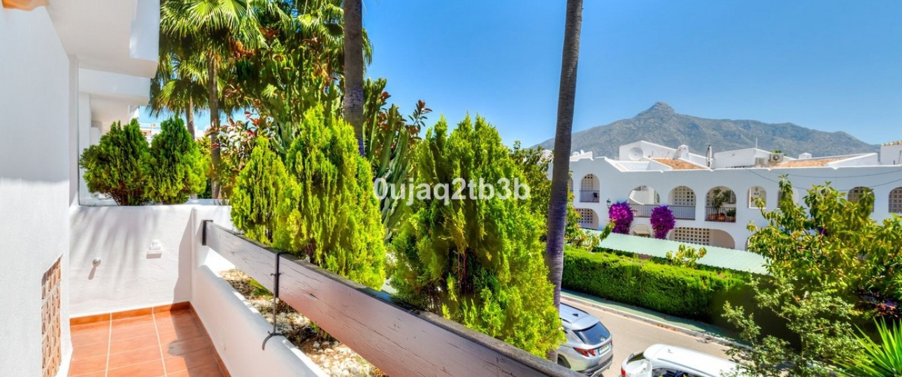 Resale - apartment - Marbella - Aloha