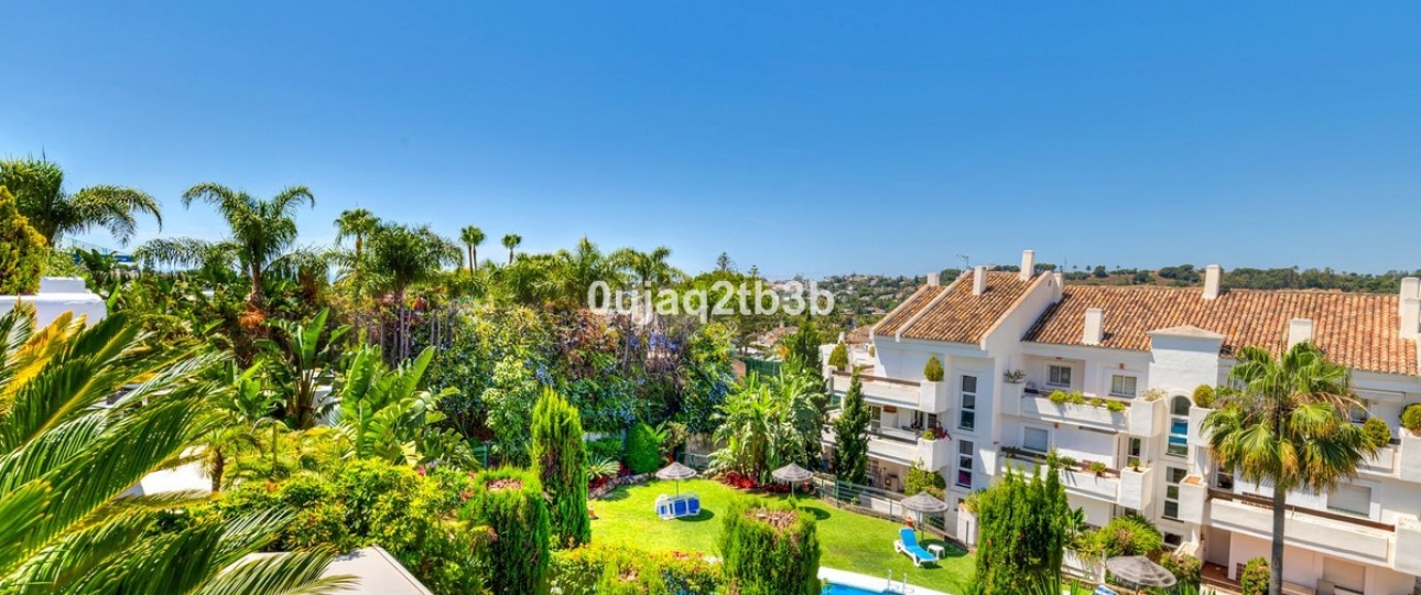 Resale - apartment - Marbella - Aloha