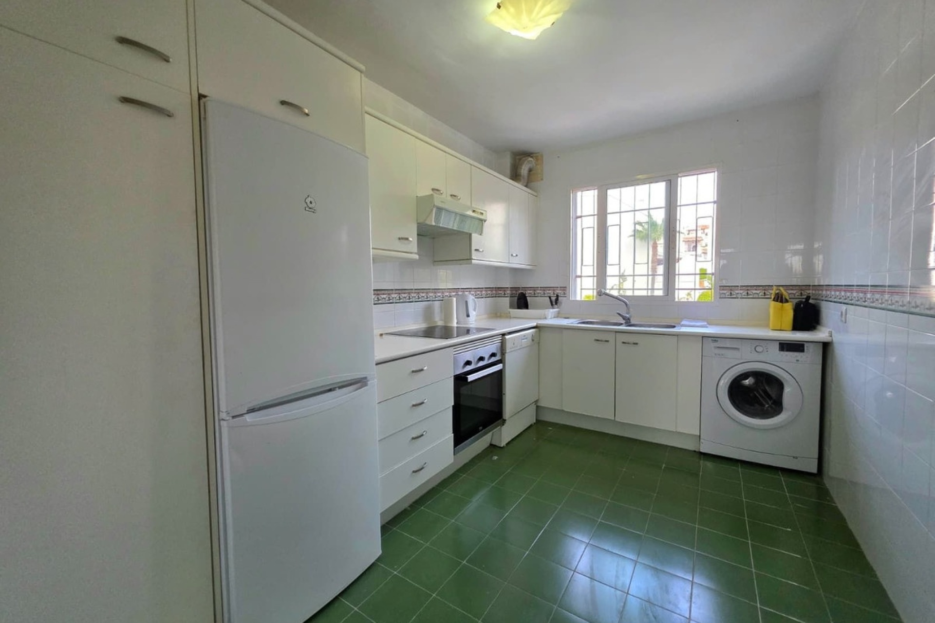 Resale - apartment - Marbella - Aloha