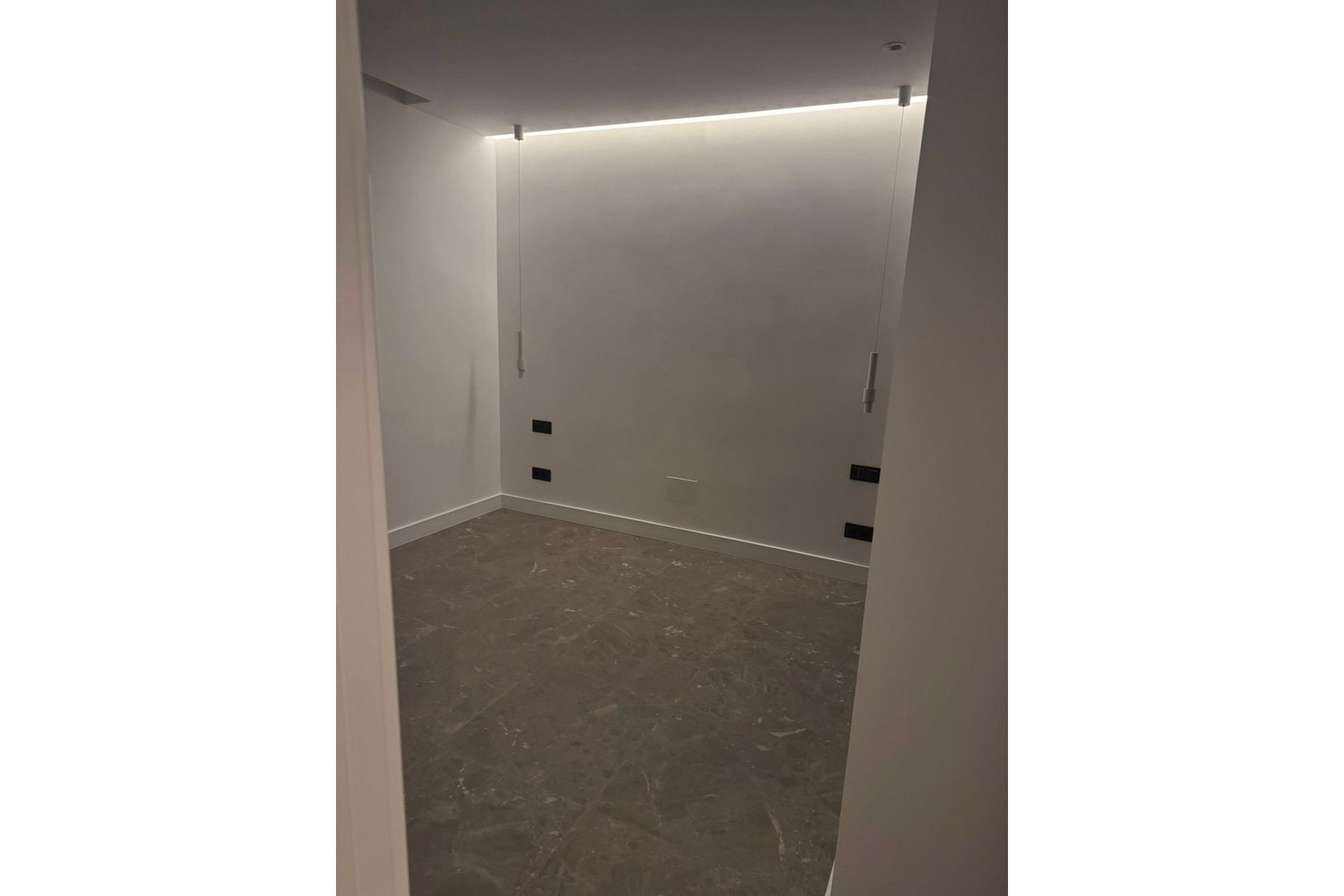 Resale - apartment - Marbella - Aloha