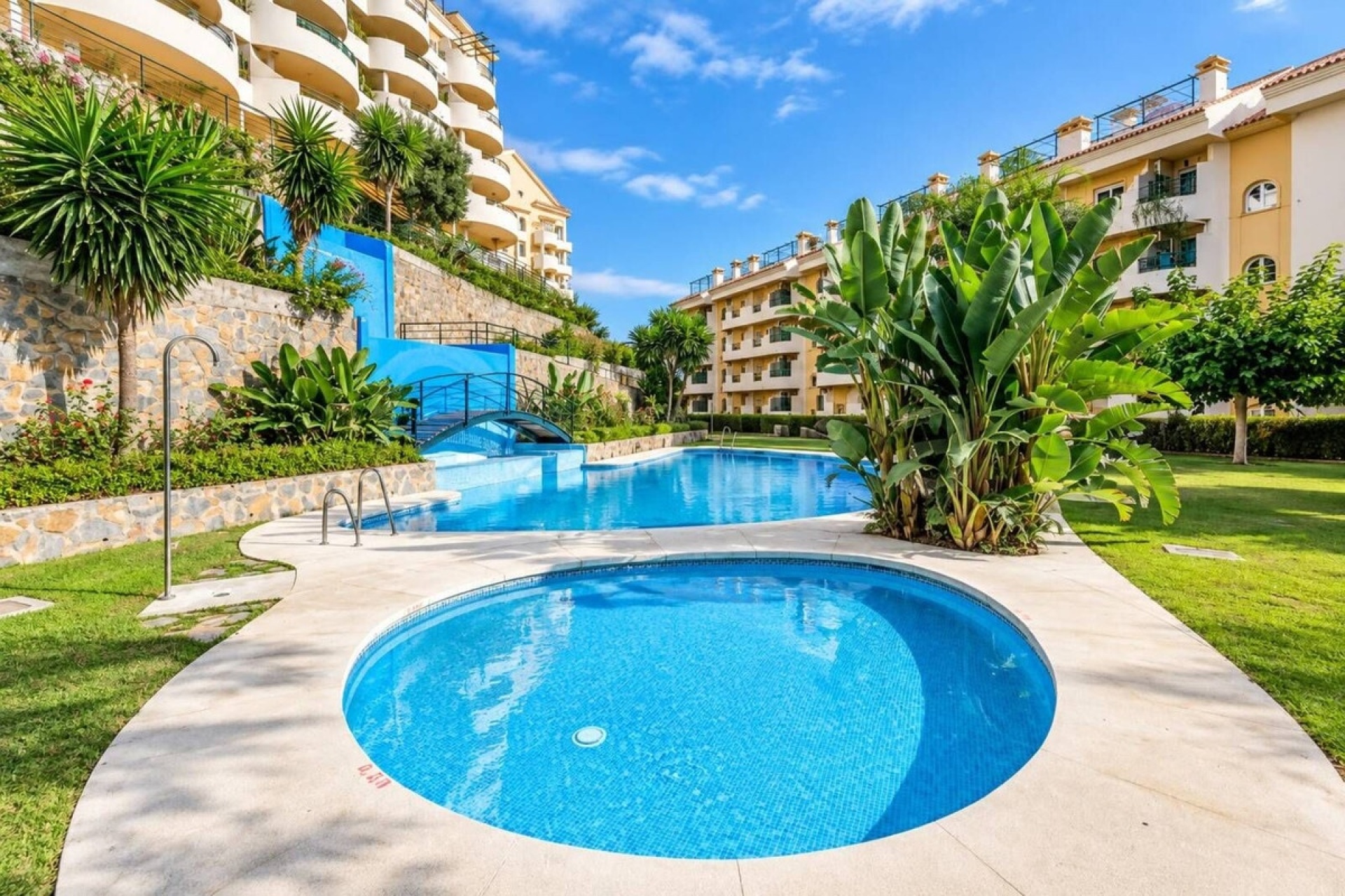 Resale - apartment - Marbella - Aloha